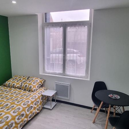 Studio Hibiscus Tout Confort, Renove Saint-Quentin  Buitenkant foto