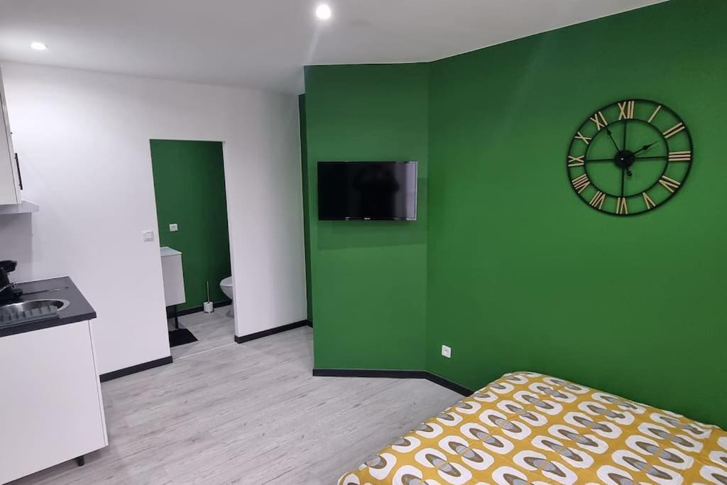 Studio Hibiscus Tout Confort, Renove Saint-Quentin  Buitenkant foto